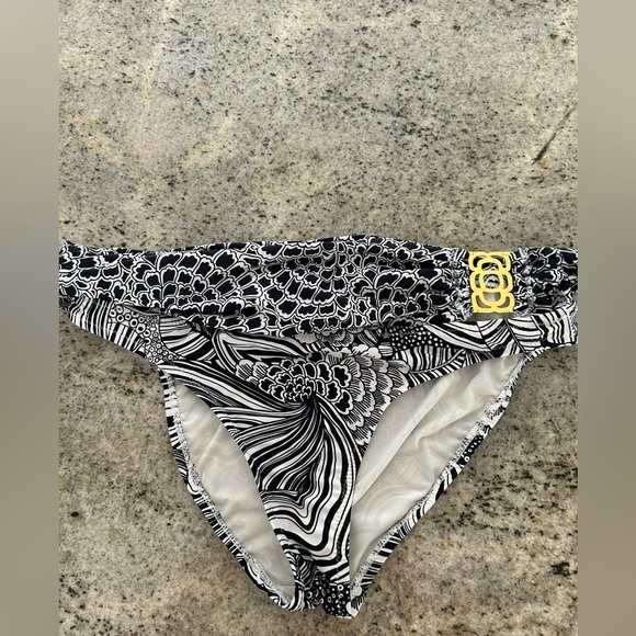 Trina Turk black and white shell bikini bottom gold medallion - Picture 4 of 7